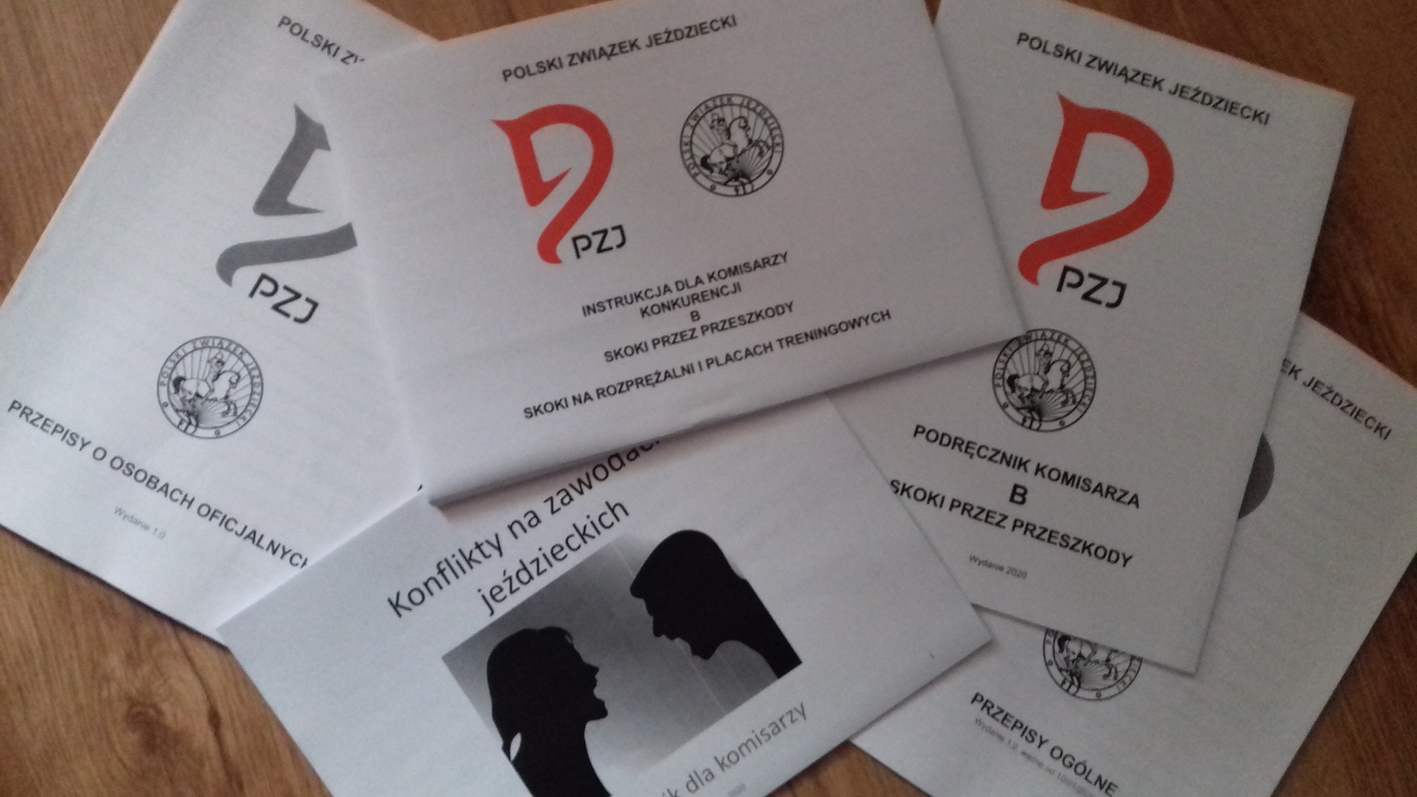 Kursy podstawowe i seminaria licencyjne dla sędziów i komisarzy